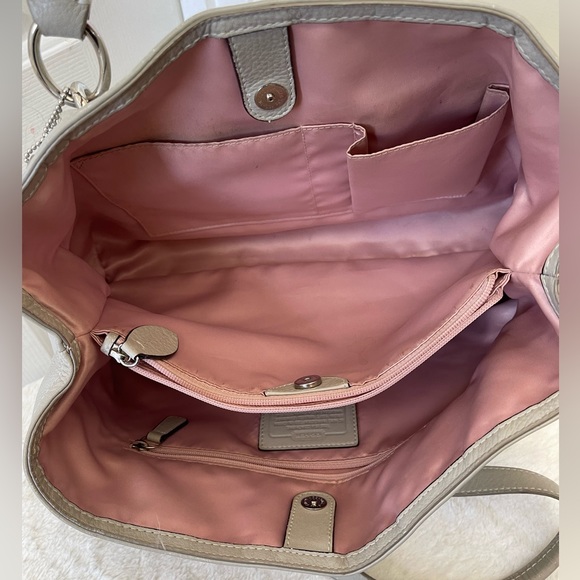 Coach Leather shoulder bag EUC - Picture 7 of 7